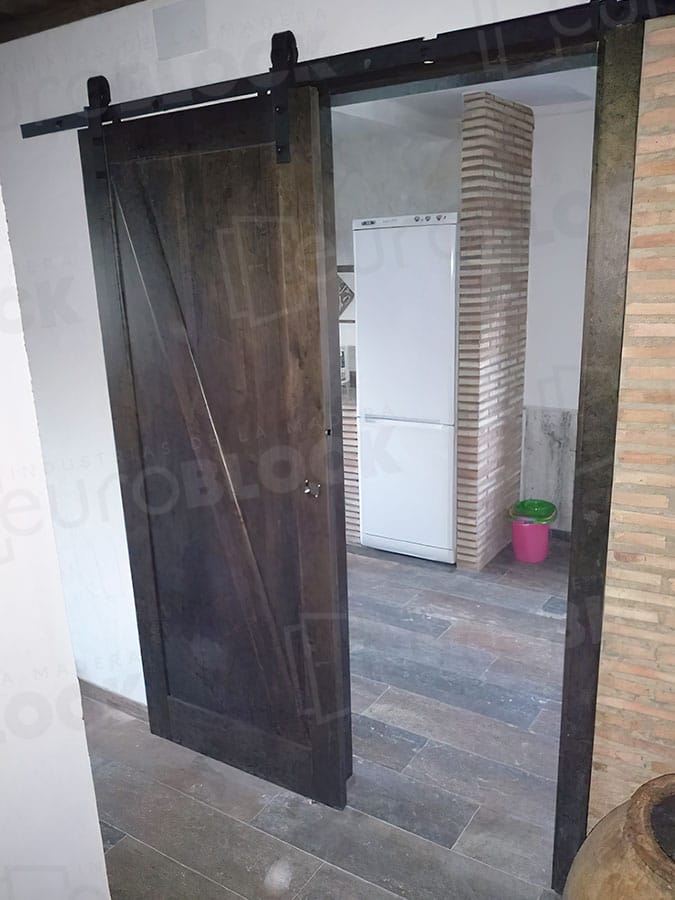 Puerta Corredera de Interior de Madera GR004 (Madera sin barnizar)
