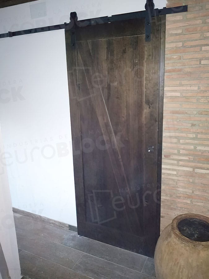 Puerta Corredera de Interior de Madera GR004 (Madera sin barnizar)
